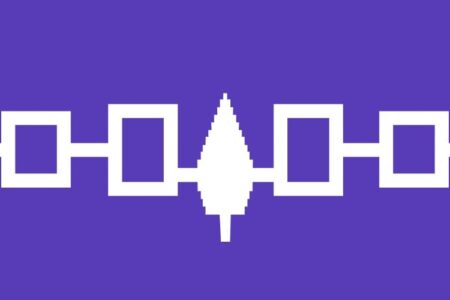 Flag of the Iroquois Confederacy, purple with a white Hiawatha Belt design featuring five connected squares and a central tree.
